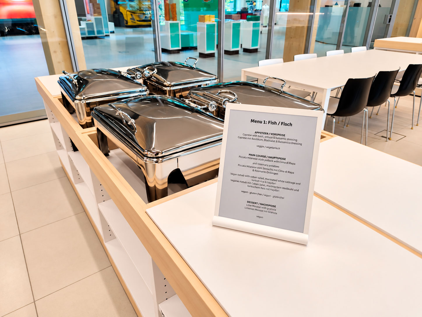 Etiquetado digital del buffet de DHL con BuffetSmart de Sincroni